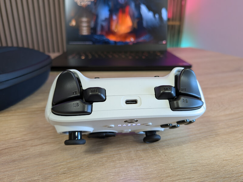 Razer Wolverine V3 Pro bumper buttons.jpg